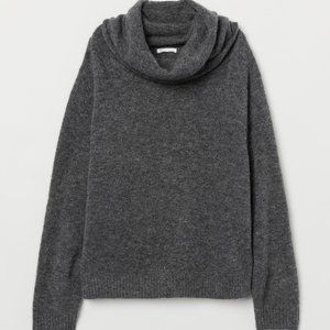 H&M Knit Turtleneck Sweater - Medium